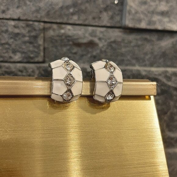 VINTAGE 90's Clip On Cuff Earrings Enamel Rhinestone Silver Estate Costume - Picture 4 of 9